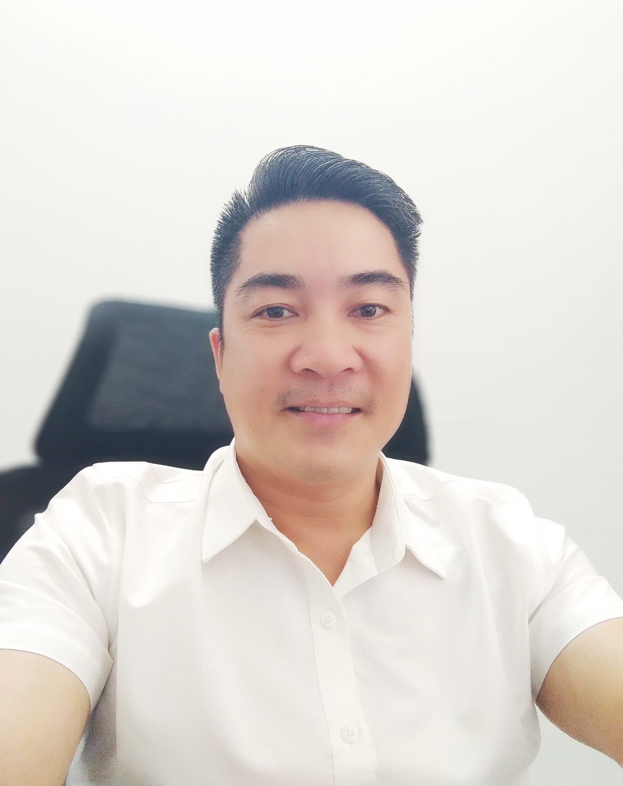 Giám đốc kinh doanh Phoenix Company